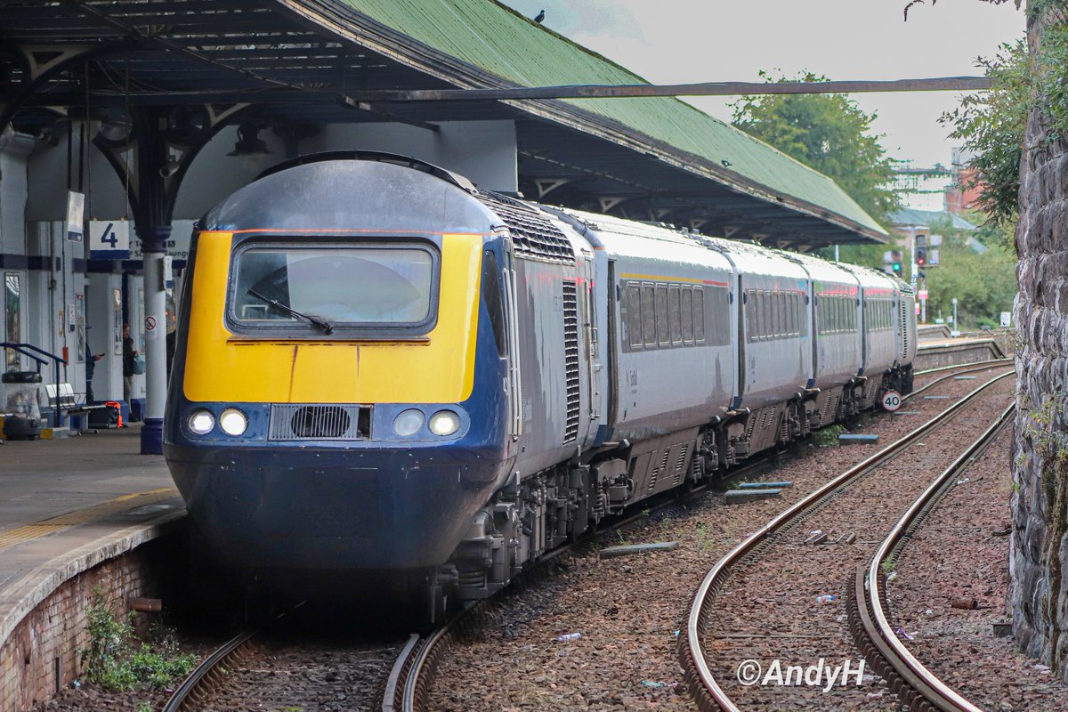 holtona72's tweet photo. A lucky connection to catch on Tuesday, our slightly late arrival into Glasgow Queen Street left us with a +1 for 1A49, the 15.39 to Aberdeen. Just made it onboard for the run to Dundee. 43176 seen here leading prior to departure from Dundee. #InterCity7 #HST #Scotrail 8/9/26 https://t.co/UjhbIgFv7v
