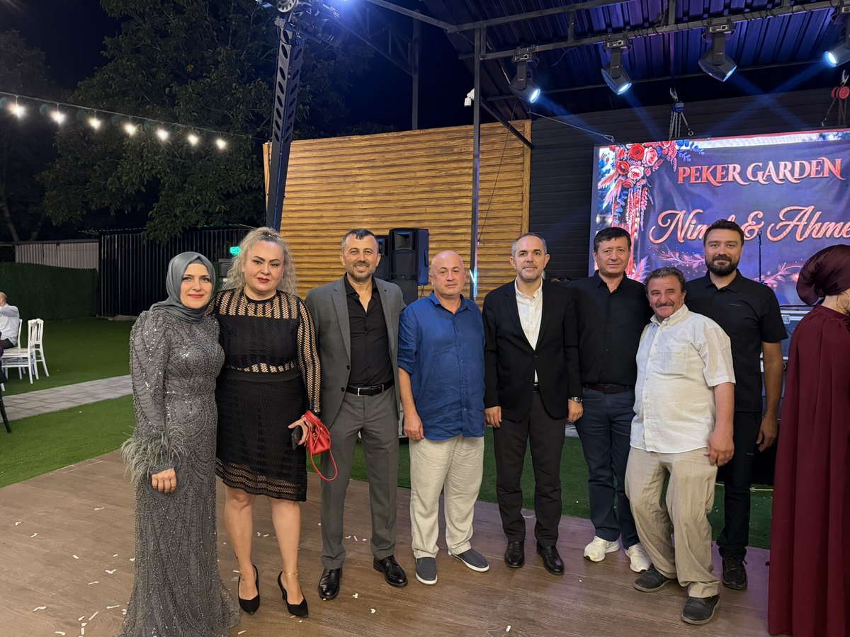 avyunusgunal's tweet photo. Serkan Kaşıkçı kardeşimizin oğlu Ahmet ile Nimet çiftinin düğünlerine katılarak mutluluklarına ortak olduk.Gençlerimizi tebrik ediyoruz. https://t.co/8ga9It2V2g