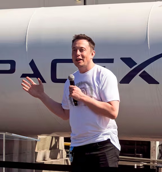 tslryn's tweet photo. Elon Musk:

“I am confident that Starship will land humans on Mars. That path is clear.” https://t.co/2vm1bR7qMP