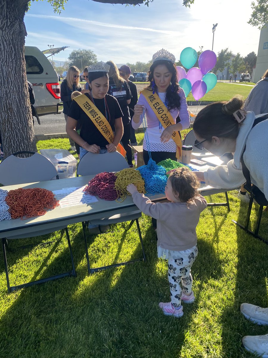 mselkocounty's tweet photo. Teen Miss Elko County Naidely Casique &amp; Ms. Elko County Alexandra Sanchez-Ruiz volunteered at the 5k Walk for Fostering Hope, Health &amp; Healing by Zero Suicide Elko County at Great Basin College. Director Ruby B. Sutton interacted with attendees at the Pageant’s info table. 💜🩵 https://t.co/bbT9MD5C7b