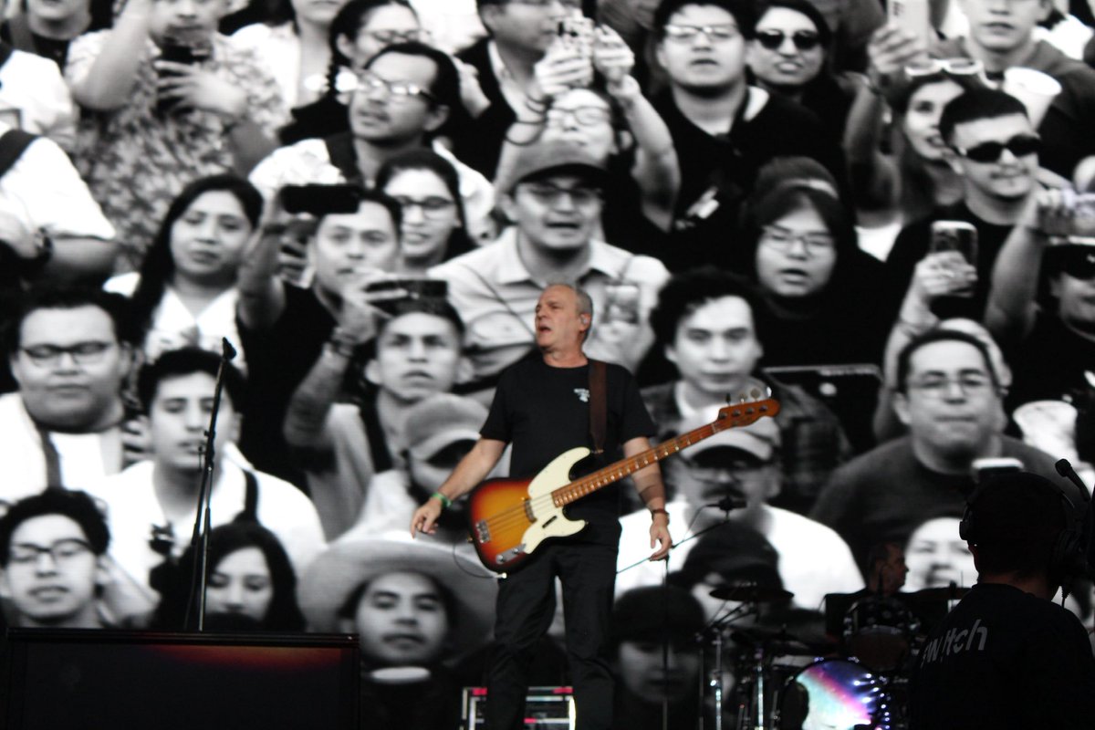 regiorockero's tweet photo. Te condeno a que cada que escuches a Hombres G te acuerdes de mi P Z https://t.co/O6Ub4MT21l