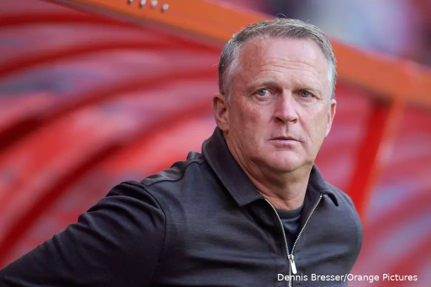 TwenteInsite's tweet photo. Van den Brom ziet FC Twente afrekenen met groot pijnpunt: "We maken enorme stappen"💪🏻
👇🏼
#fctwente #tweado https://t.co/HgAN83o16K