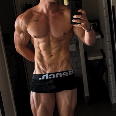 Masterhungnes's tweet photo. #NeuesProfilbild https://t.co/aOGt0ePv8K