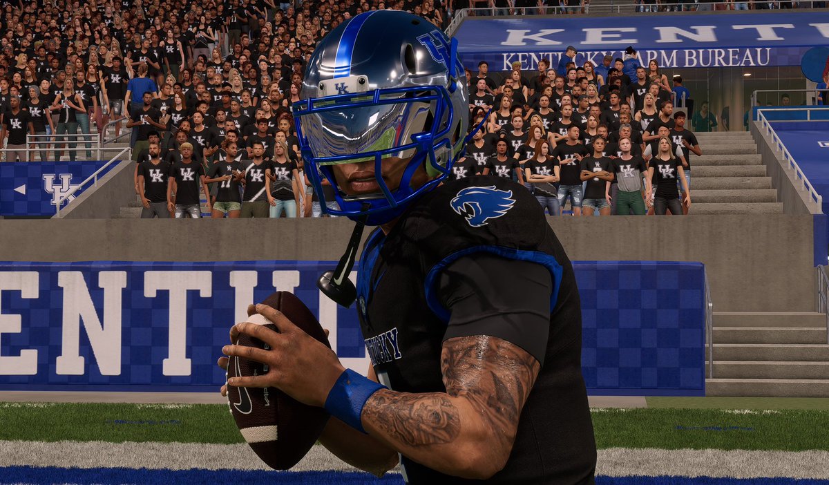 KingLenny's tweet photo. That mirror visor from 𝑶𝒇𝒇𝒊𝒄𝒊𝒂𝒍 𝑼𝒏𝒍𝒐𝒄𝒌𝒆𝒅  so fire with Kentucky uni’s 
🔥🔥🔥🔥🔥🔥🔥🔥🔥🔥🔥🔥🔥🔥🔥

#unlocked #mod #cfb #collegefootball #game #cfbmods #ea #easports #cfb27 #videogames https://t.co/MKHy1a91xw