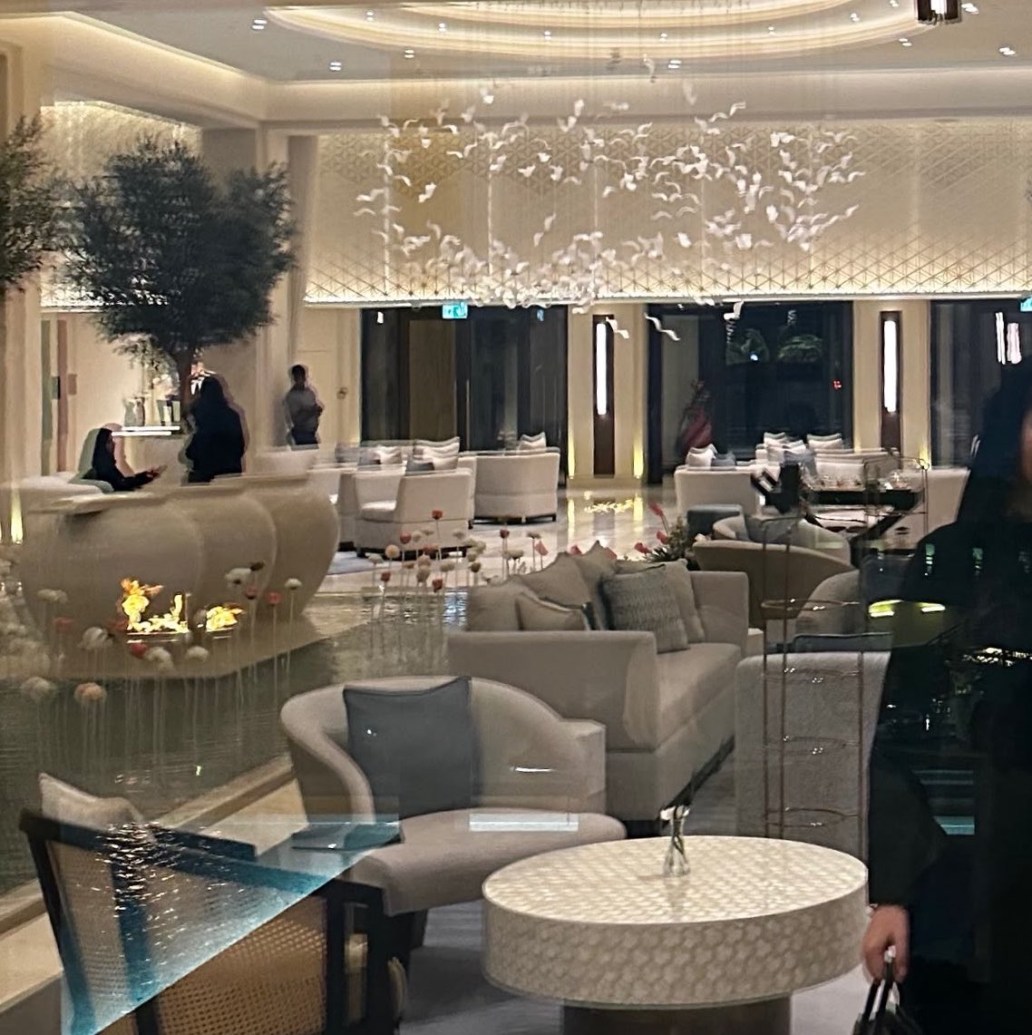 vl3ln_'s tweet photo. لي ثلاث أيام أتفكّر في بيت عاصمَ المقحم :

ودّك يضيع الآدمي في مراده
ولا يجي فـ مْراد غيره لو يدلّ https://t.co/WY0PrXoq3a