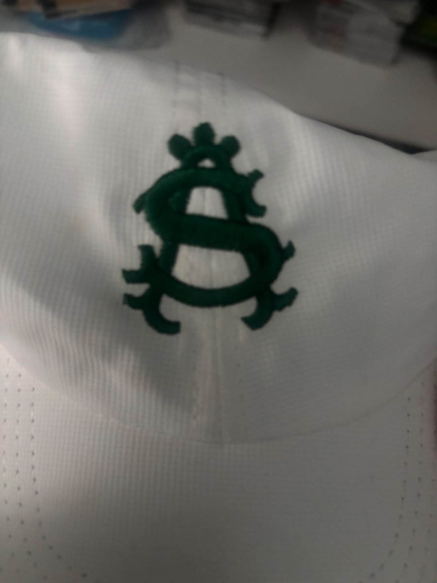 Sn076941491's tweet photo. @AndyPopegolf @DanProft Cash or card for the cart girl today bud? https://t.co/UV0aIjbbEN