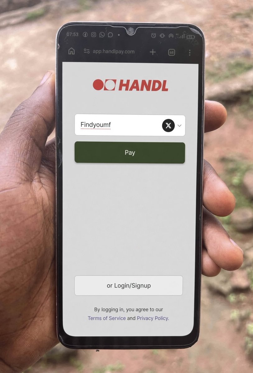 Stephensme6064's tweet photo. I honestly didn’t realize how simple sending money could be.
Just type someone’s handle, send, and you’re done. No long wallet addresses, no unnecessary stress. Just a really smooth experience.
@HandlPay got this one right. 👌 https://t.co/t5t9a1EK2u