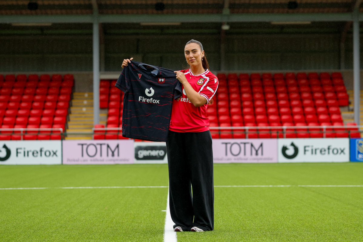 milliedavies00's tweet photo. New beginnings, can’t wait to get started ❤️ @WrexhamAFCWomen https://t.co/HuwSR15nic