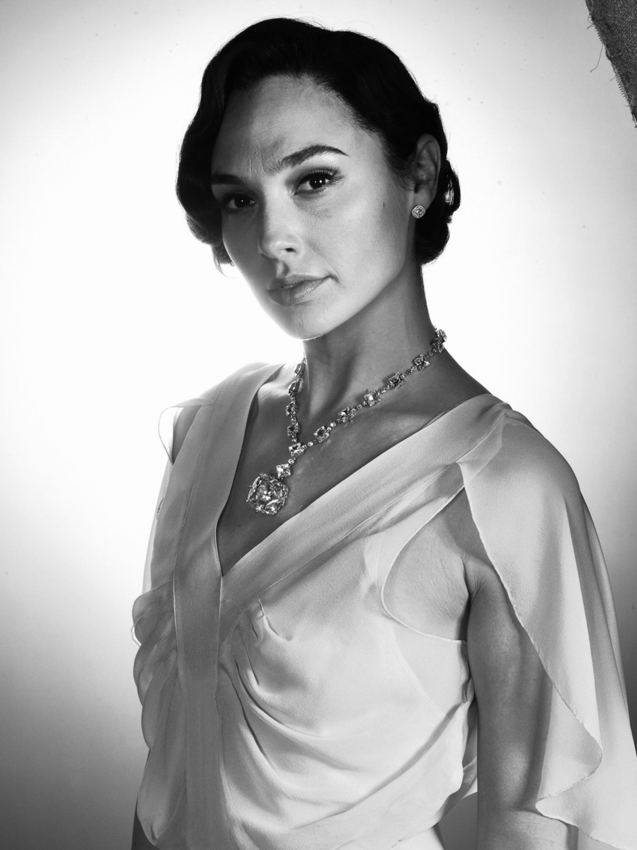 GadotHD's tweet photo. Gal Gadot, the woman that you are 🤍 https://t.co/sZNW3sHlEF