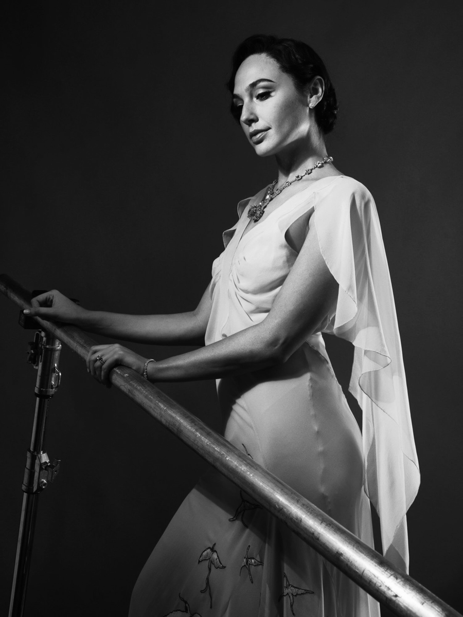 GadotHD's tweet photo. Gal Gadot, the woman that you are 🤍 https://t.co/sZNW3sHlEF