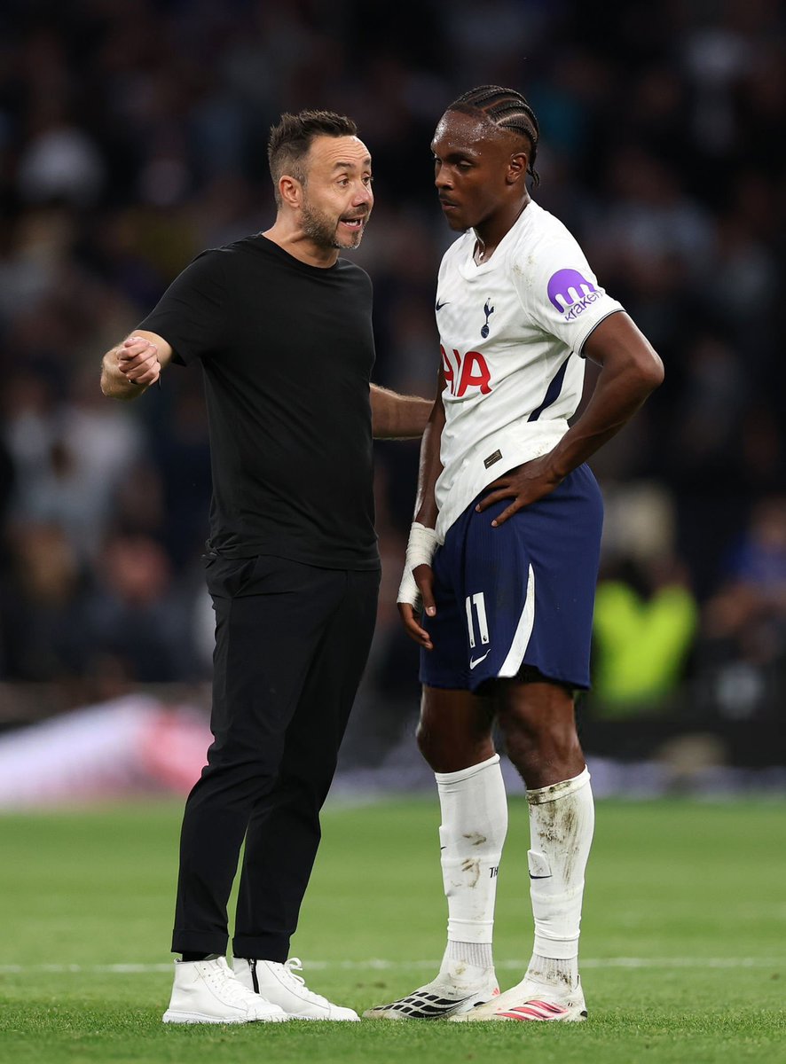 ActuFoot_'s tweet photo. 🚨🚨 POUR LA PREMIÈRE FOIS DE L’HISTOIRE DE TOTTENHAM, LE CLUB N’A TOUJOURS PAS MARQUÉ APRÈS 4 JOURNÉES DE PREMIER LEAGUE !!!!! 😱❌

0 BUT. 😳

Même pas 1 but.

Ils ont dépensé + de 500 M€ cet été… https://t.co/OJ0y9bs55U