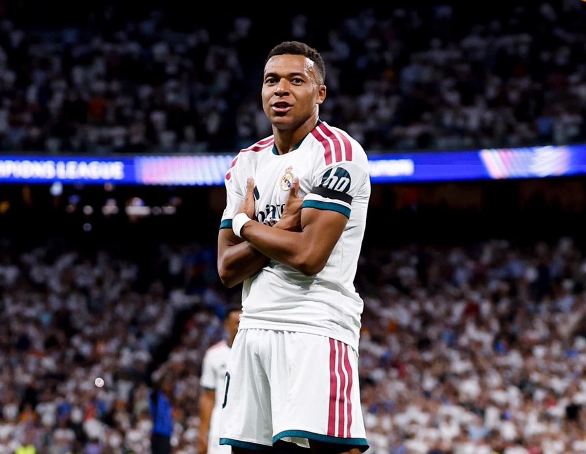 FabrizioRomano's tweet photo. ⚪️⚡️ Kylian Mbappé has scored 5 goals and delivered 1 assist in 5 La Liga games. 🇫🇷

Also 1 goal in 1 UCL game so far. https://t.co/JNl3JfEFKU