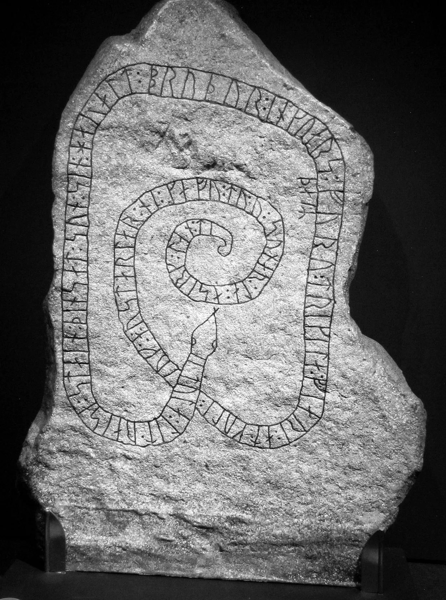 artchad's tweet photo. "Why are runes always ancient, why'd we stop making new runes?"

"Brother. we made runes so complex that sand started thinking" https://t.co/oCz2noHQd6
