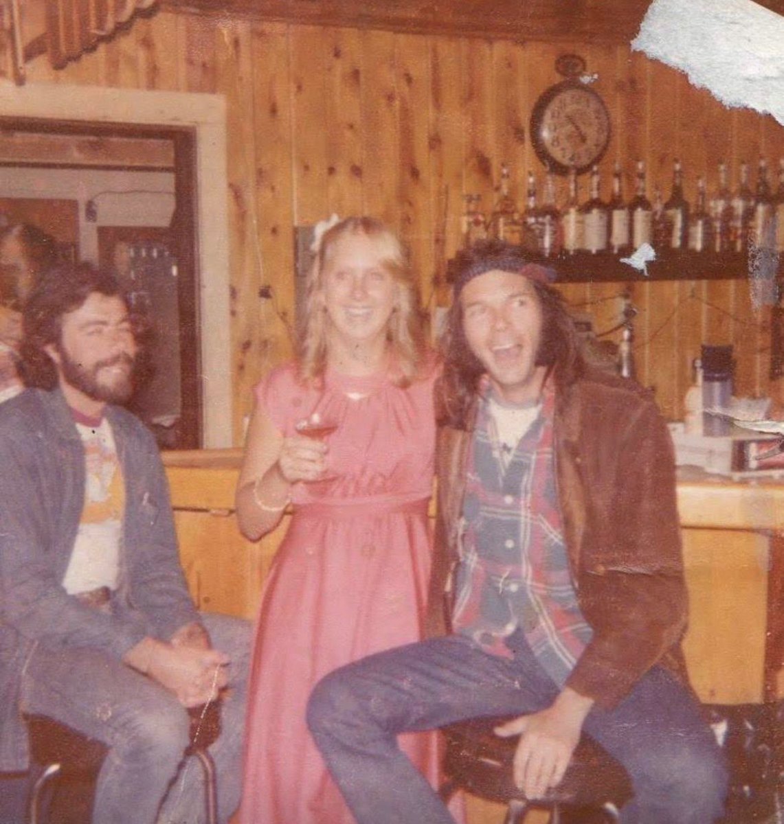 NYCSightsSounds's tweet photo. @BernardThoma_ Briggs, unknown lady, Neil.  Somewhere, sometime. The 70s https://t.co/af5IPwfNRq