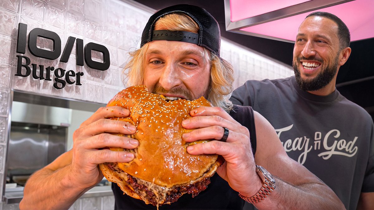 LoganPaul's tweet photo. new vlog
I Finally Tried My Best Friend’s “Perfect” Burger (1010 Burger) 🍔 
watch or gain 1,010 pounds

https://t.co/mHqgGCUipK https://t.co/O7LgI8TiLj
