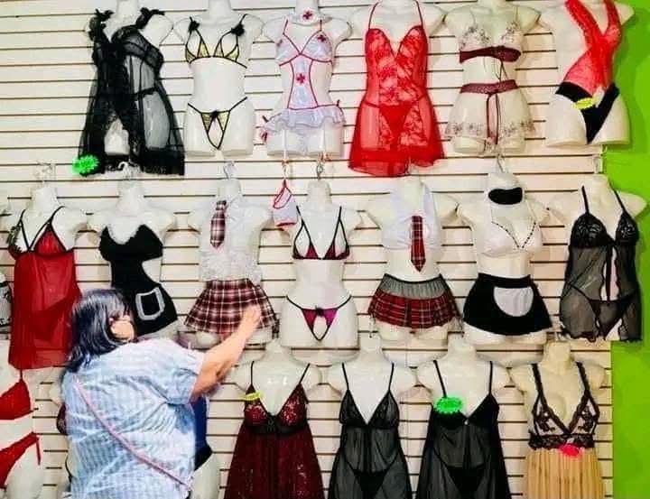 Caradegalletuki's tweet photo. Ya en busca de mi disfraz para halloween 😆 https://t.co/BY40wgOWPd