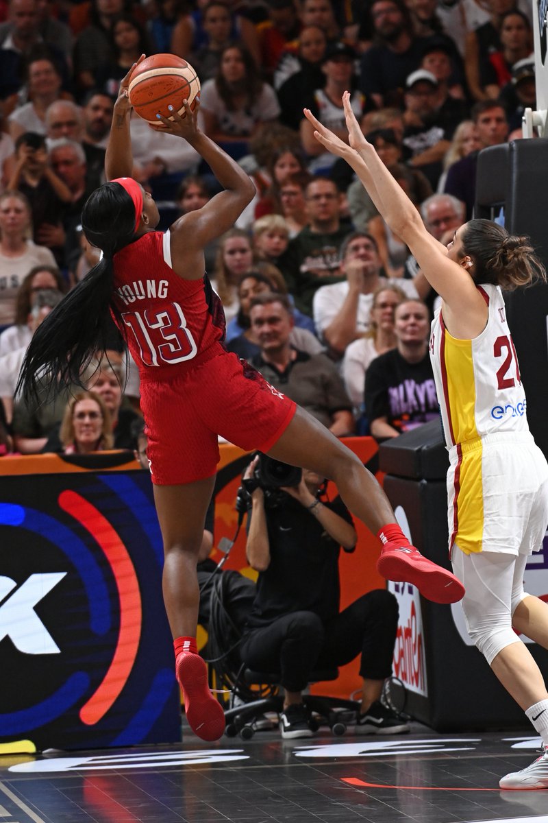 LVAces's tweet photo. Double figures in each World Cup game for @JackieYoung3!

#FIBAWWC | #USABWNT https://t.co/FVPyVaUyBb