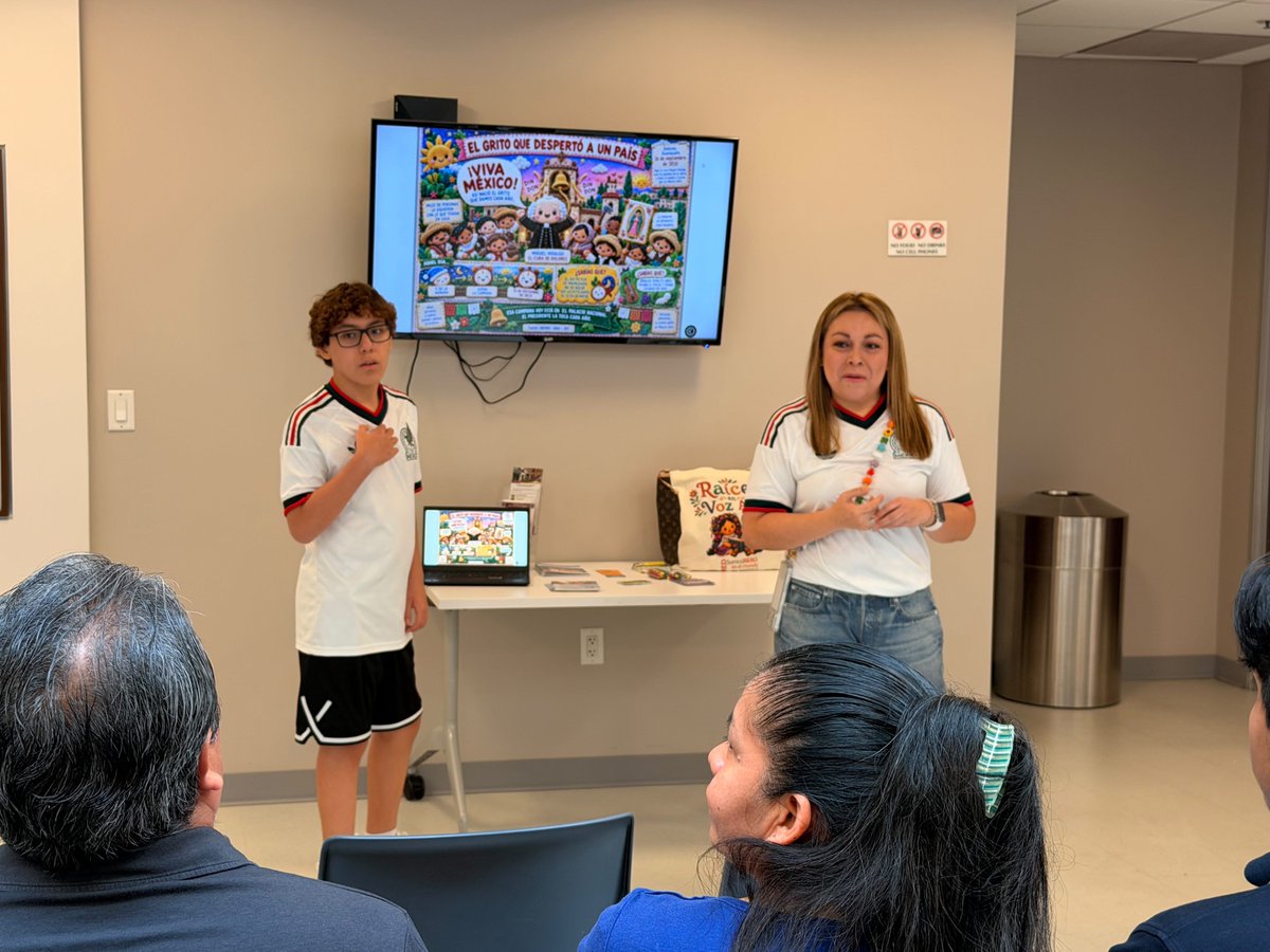 ConsulMexWas's tweet photo. El día de hoy tuvimos una productiva jornada en nuestras oficinas. Además de los servicios de Documentación, @somosiberodc ofreció una charla sobre la historia de nuestra Independencia, como parte del programa Raíces en Voz Alta. ¡Empezamos las celebraciones del mes patrio! https://t.co/xqZcgZVsog