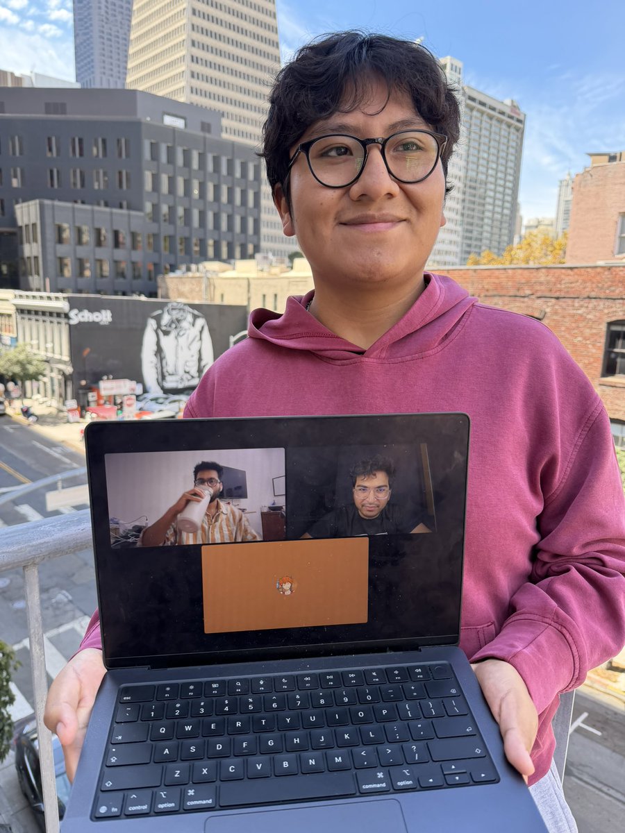 kelliscatalog's tweet photo. bts at the @heyclicky hq leading up to the newest update :) https://t.co/E5XAoqR6gY