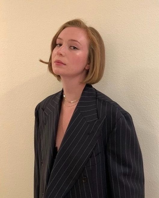 anemvas's tweet photo. theres #not enough guillotine in this world to cut the amount of head i would give her. https://t.co/xXxL5Vu6AM