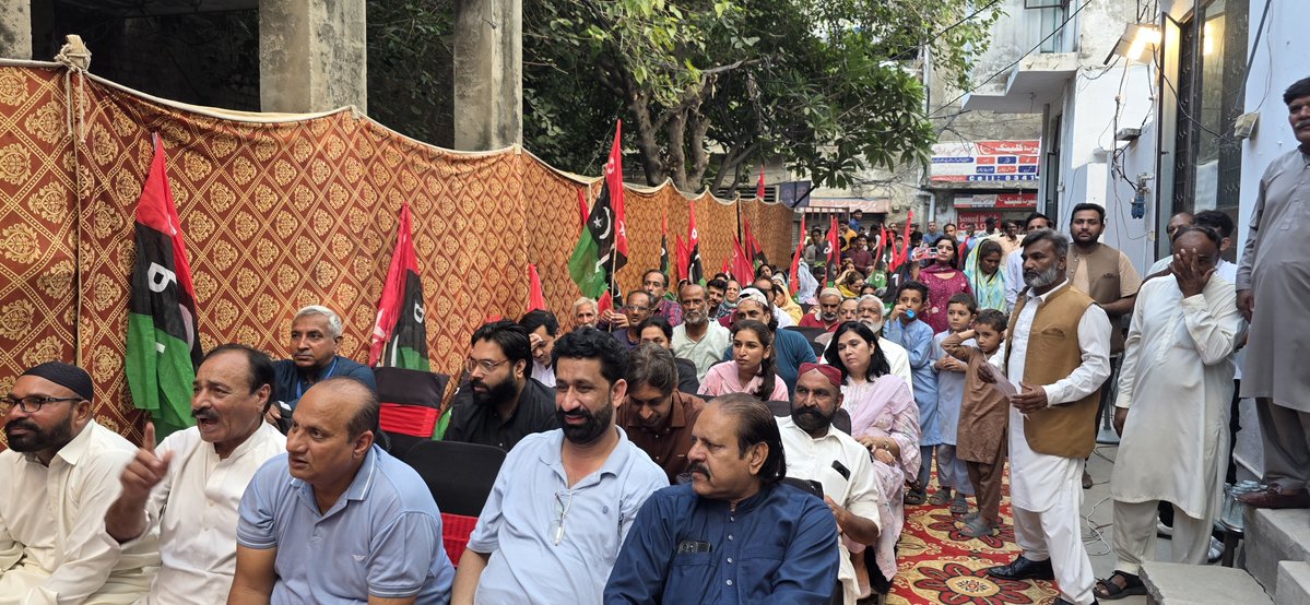 Shahwaizoffice's tweet photo. My heartfelt gratitude to the people of Bahar Colony, PP-161, for turning up in such overwhelming numbers and making the event truly memorable.
Your warmth, enthusiasm and tremendous participation are deeply appreciated. It was an honour to be amongst you. ❤️🇵🇰

@NadeemAfzalChan 
@faisalmirppp