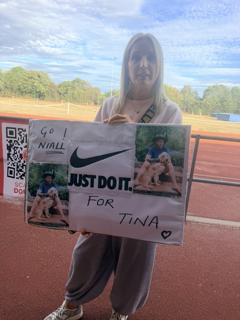NiallHarbison's tweet photo. Live stream of my run for Tina’s hospital here on YouTube…

https://t.co/lQRGzQSnmC

Follow along. Share it. Book mark. We are 25km into the 120km 🙏 https://t.co/pxwHf4jqPk