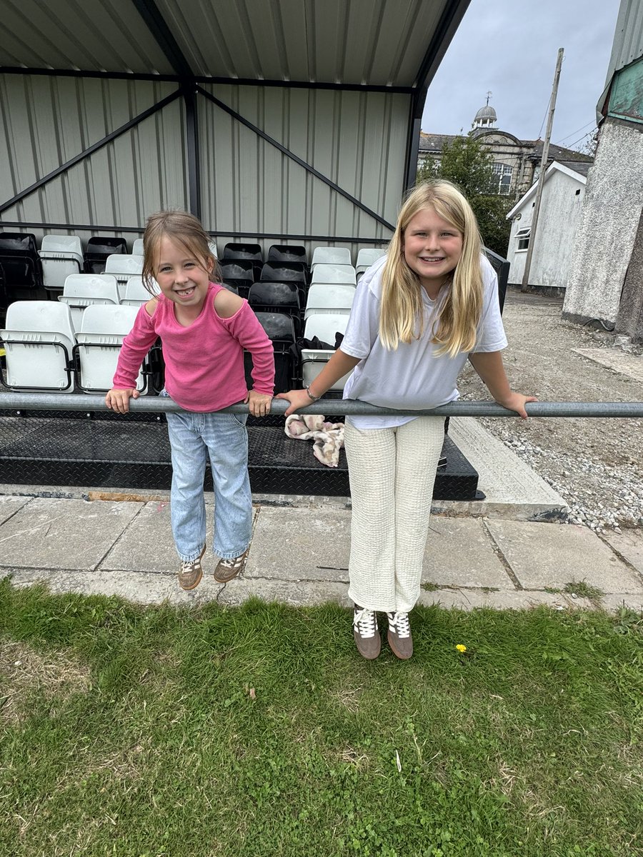 rrichards0520's tweet photo. St Austell’s newest fans. Finally enjoying football again and it’s good to be back at it. Retirement lasted as long as my hair. Not very long… https://t.co/aWW9hhIXoU