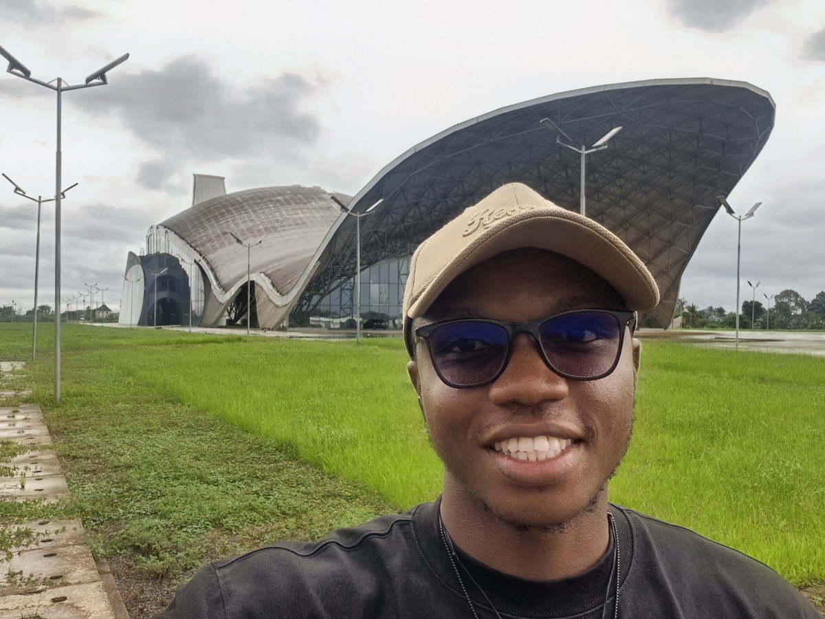 _edd_dee's tweet photo. Stood in front of the building that made me fall in love with engineering โ first time back at the International Worship Centre, Uyo since it opened, May 2023.
Proud to have given my little quota to something this big. ๐ฏ๐ฅ
#MadeToMatter
#UIWC
#engineering
#AEC
#10Sep https://t.co/V6Im6vow0m