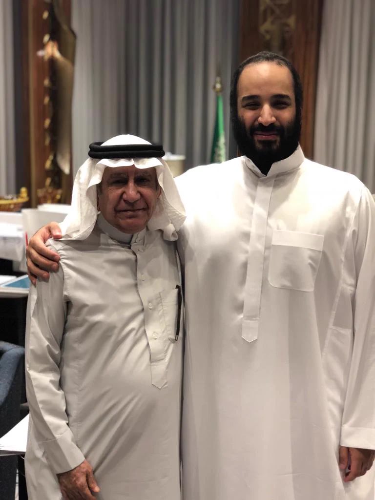 sh0aa11's tweet photo. "الثقافة ليست في جمع المعلومات"

بل بأن تأخذ المعلومات وتحاول أن تحللها وتتخذ منها موقف

-بول سارتر : الثقافة هي أن يكون لك موقف، لا بجمعك المعلومات فحسب

ولكن السؤال: هل (الموقف) مبني على تحليل حقيقي واقعي للمجتمع، أم أنه (موقف) أيديولوجي تحاول أن تفرضه على المجتمع، هنا الفرق " https://t.co/KtASwqnKPa
