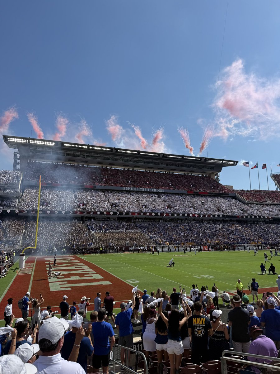 _brob11's tweet photo. @CF_Budge @Bikino4 Every single chant was USA brother, it’s the 9/11 memorial, Red White and Blue game? you think A&amp;M is chanting SEC over USA? You’re just butt hurt your boys lost. https://t.co/EwQ0TuPeu6