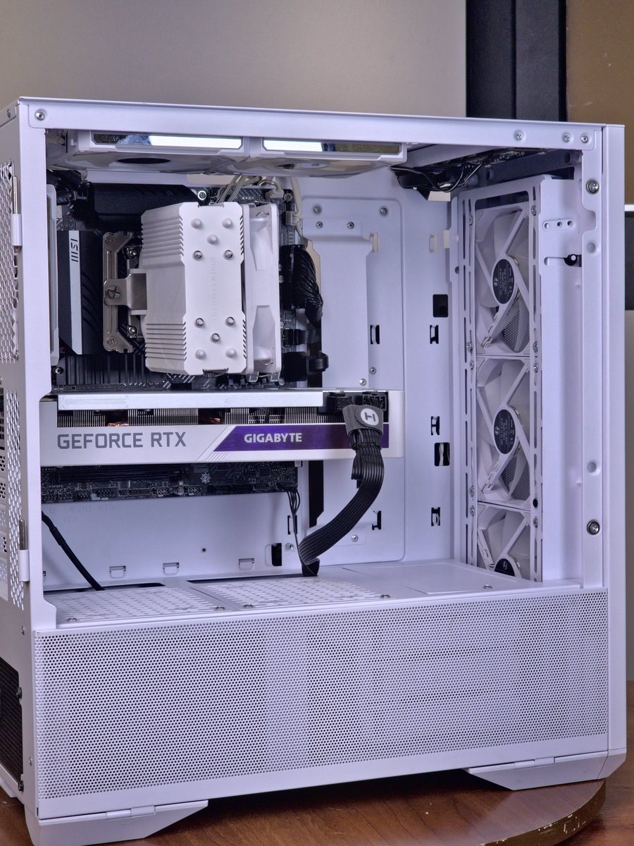 OuletPC tweet picture