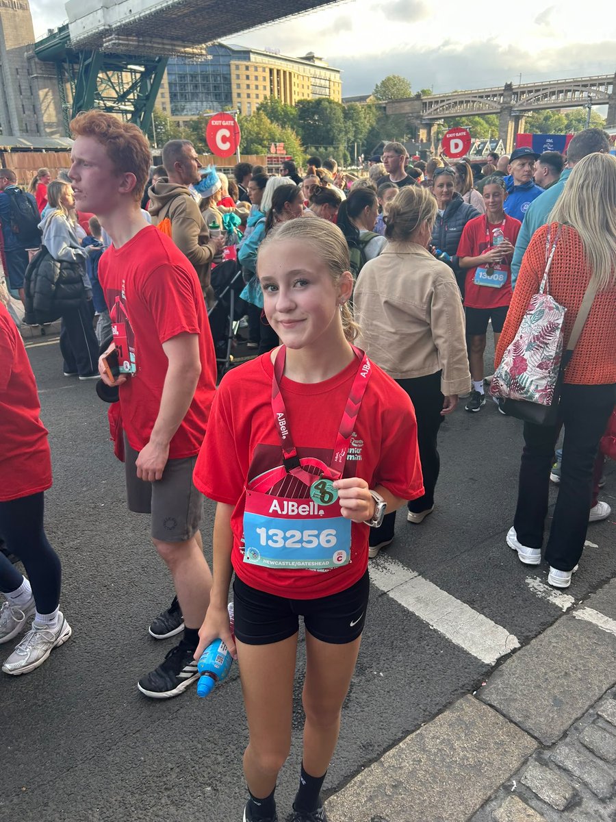 TimothyT70's tweet photo. Well done Grace on running the  junior great north run and a decent time as well 👍👏👏 https://t.co/bWLaipe5jK