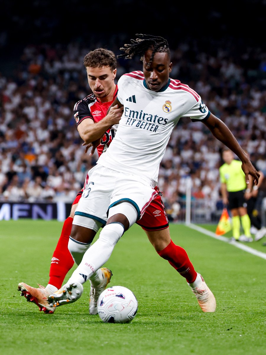 realmadridfra's tweet photo. 2️⃣ Reprise du match ! 
▶️ @RealMadridFra 3-0 @RayoVallecano https://t.co/gokMV6pz3W