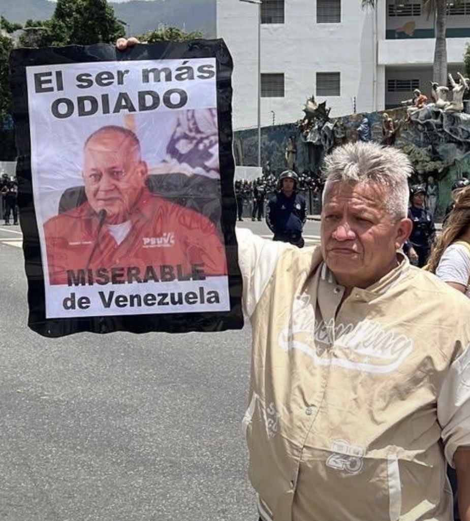 abogadosvenezu1's tweet photo. GRACIAS a la PRESIÓN de TODOS USTEDES
en
REDES SOCIALES

YA FUE LIBERADO

¡LA PRESIÓN FUNCIONÓ! https://t.co/h7JNqEvCjy
