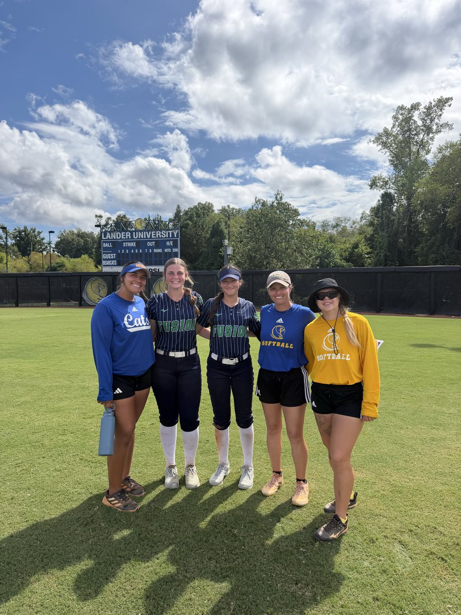 ImpactFord14U's tweet photo. Two of our girls attended the Lander University Softball Camp today! Such a great opportunity to get some extra work in, learn from the Lander coaching staff and players, and continue growing their game.

Proud of you, girls! Keep working! https://t.co/o8EPbj2aUz