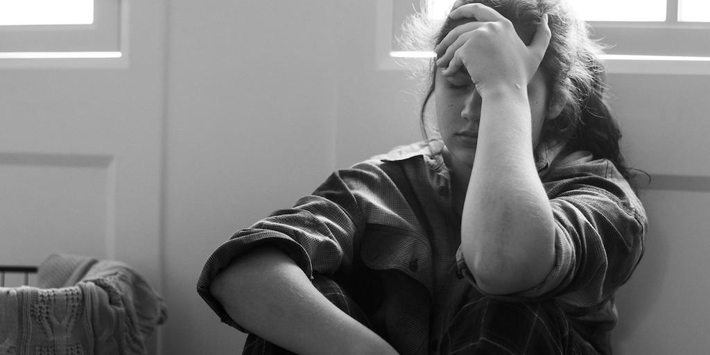 InfobaeCam's tweet photo. El suicidio es la tercera causa de muerte entre jóvenes y adolescentes, alerta psiquiatra salvadoreño https://t.co/mOCVzQ5Ax8 https://t.co/n7Ssu5NTEL