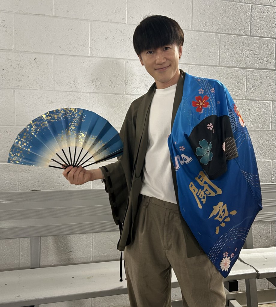 hochi_MLB's tweet photo. Japanese Heritage Celebration

#ナオトインティライミ さんが2年ぶり2度目の君が代独唱🎤

@Marlins のスローガン「闘魚」をイメージした特別ユニホームが配布されています！

#FightinFish
#Dodgers https://t.co/BoDJBoB0B1
