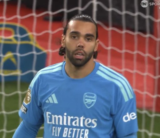 0de11_'s tweet photo. Best goalkeeper in the world. https://t.co/5FDgNCee5C