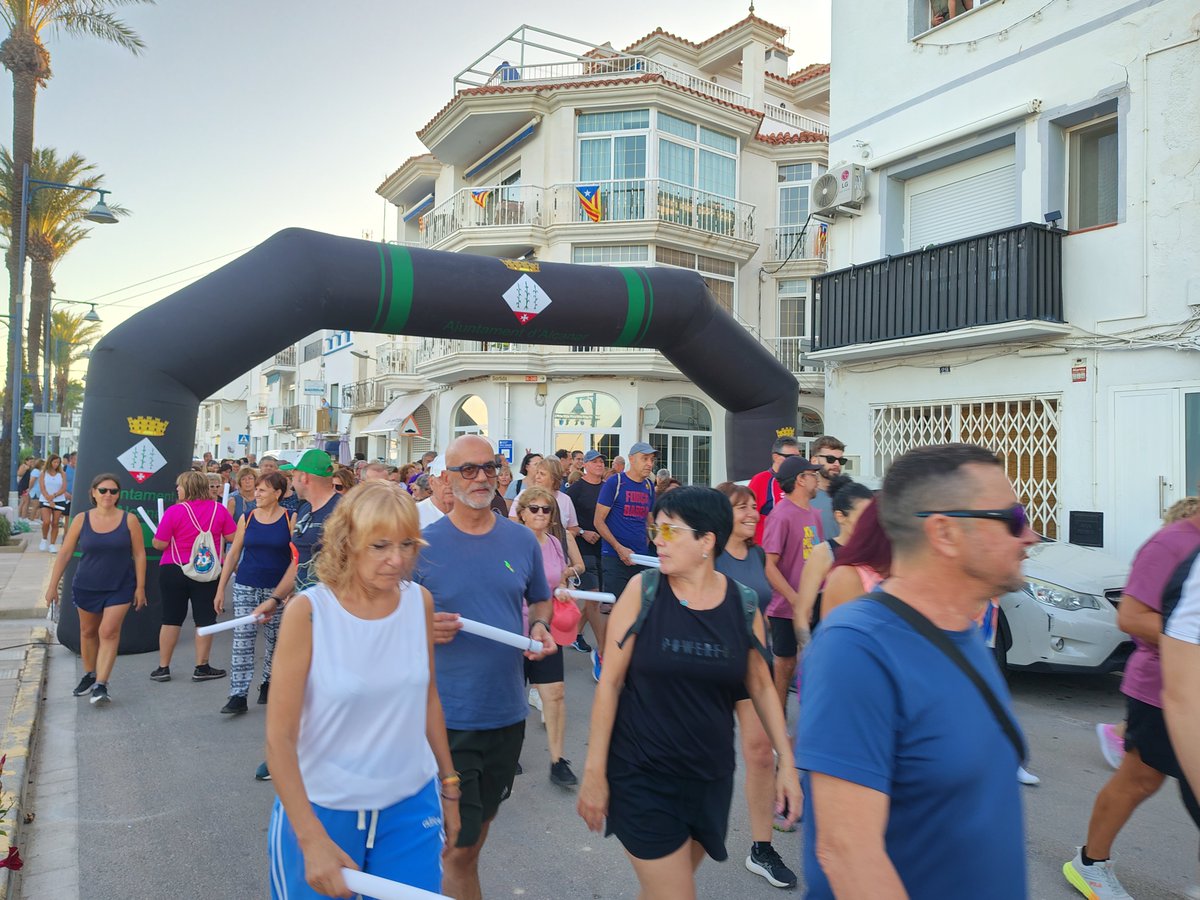lorafal's tweet photo. #LoRafal donem suport a la #caminada #solidària contra el càncer.💪🩷
@LligaCancerTGN @AlcanarAJ #Alcanar #LesCases https://t.co/d7qNRgKM0i
