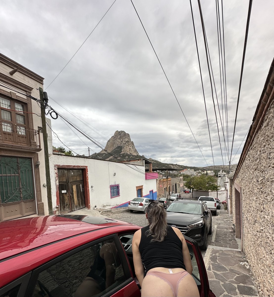 Jess69Roni's tweet photo. Quien en Bernal https://t.co/utpRVREnPS