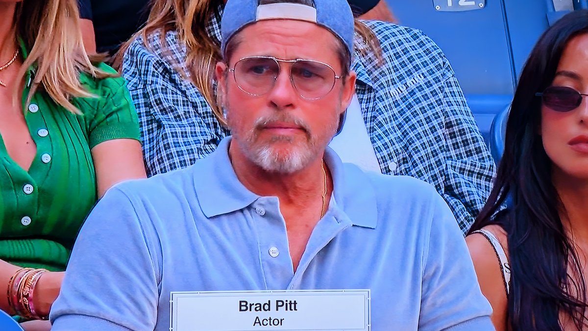 martiansinvade's tweet photo. Brat Pitt watching the women's championship match at the US Open https://t.co/yKhQJQbntx