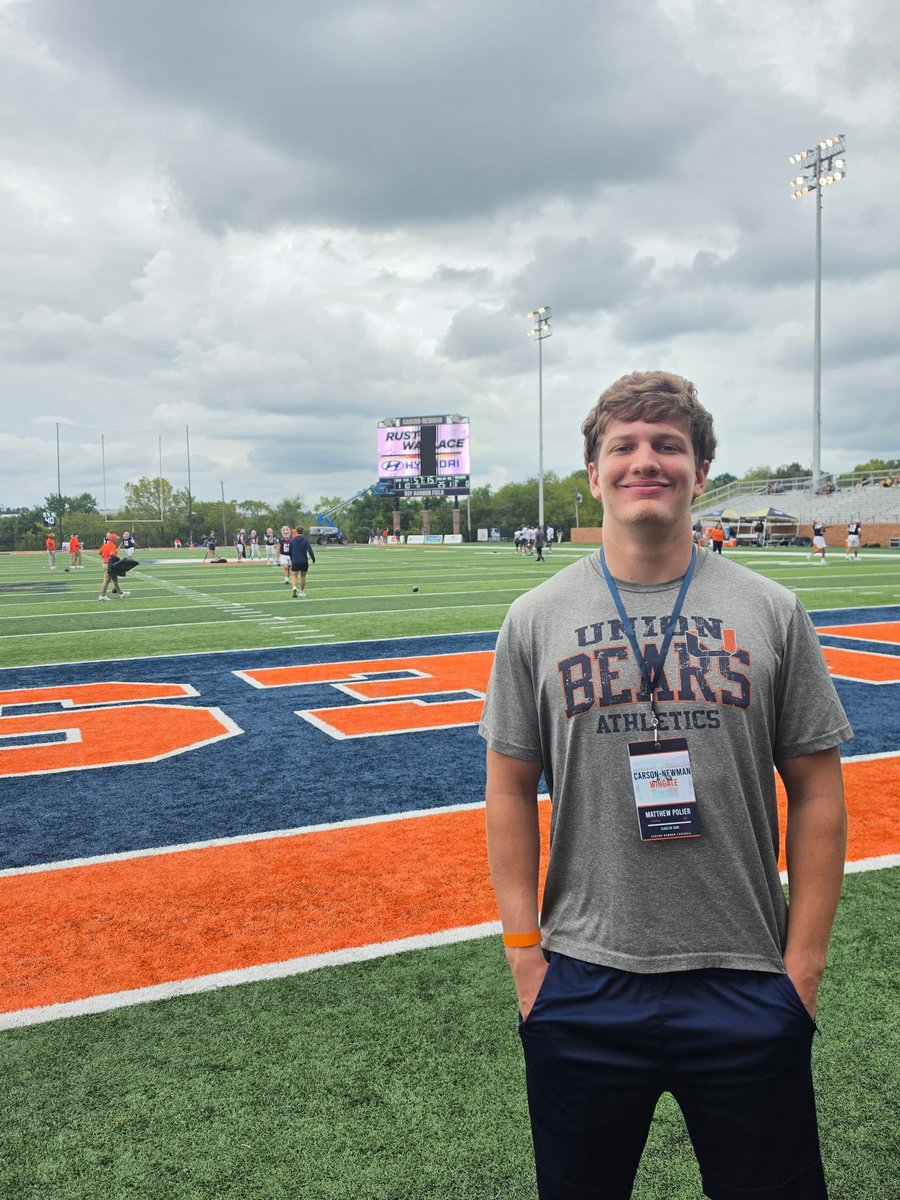 Mpolier45's tweet photo. Thank you @cnfootball @CoachJ_Jamison @Coach_CGoins for a game day visit congratulations on a hard fought win go eagles 🦅 
@mfarrellsports @CoachHarless55 @mason_polier https://t.co/dOhIWuVwmd