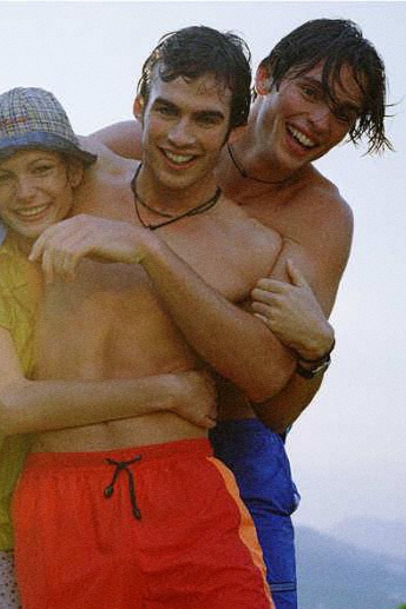 wellingfiles's tweet photo. tom welling and ian somerhalder for thomas burberry spring-summer campaign (1999) https://t.co/FaLpb41cxs