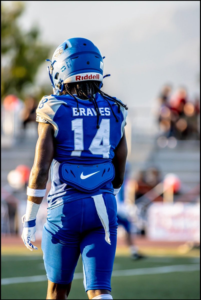 5starDeebo3's tweet photo. @BPBravesFB @Coach_Maxie626 @CoachDanMullen @GregBiggins @coachmark_48 @SGVNSports @adamgorney https://t.co/AeWsGxbqXx