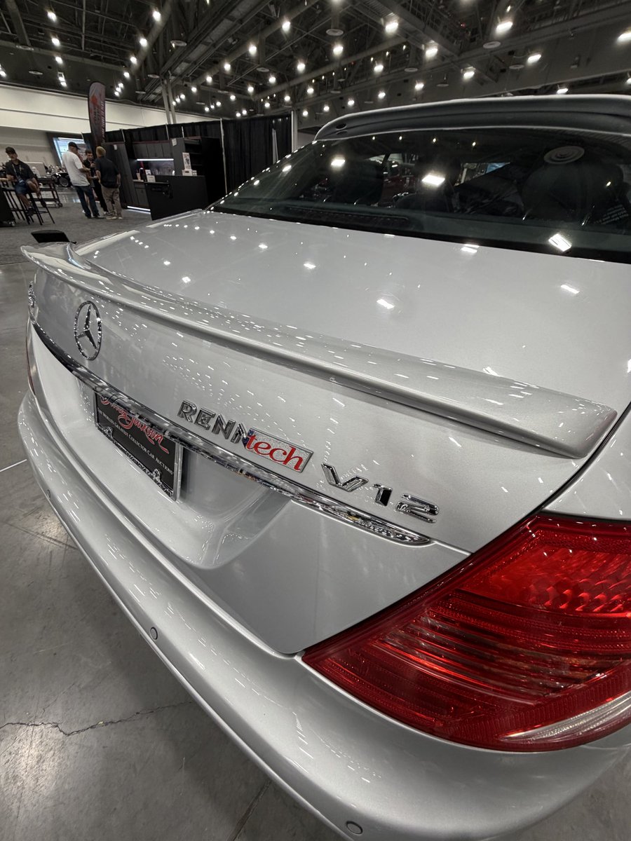 GTROOPCOREY's tweet photo. I’m such a Benz dork.   This thing would rip!  You could only carry an Mp5 in this. https://t.co/C3pR3dGkTy