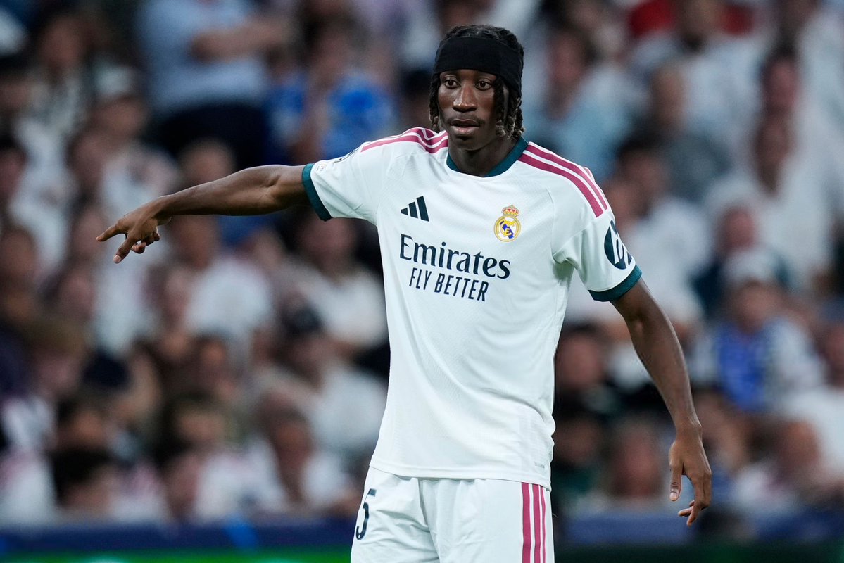 ActuFoot_'s tweet photo. Un avis sur la première titularisation de Yan Diomandé 🇨🇮 avec le Real ? 🤔 https://t.co/RP3Aqt6T5H