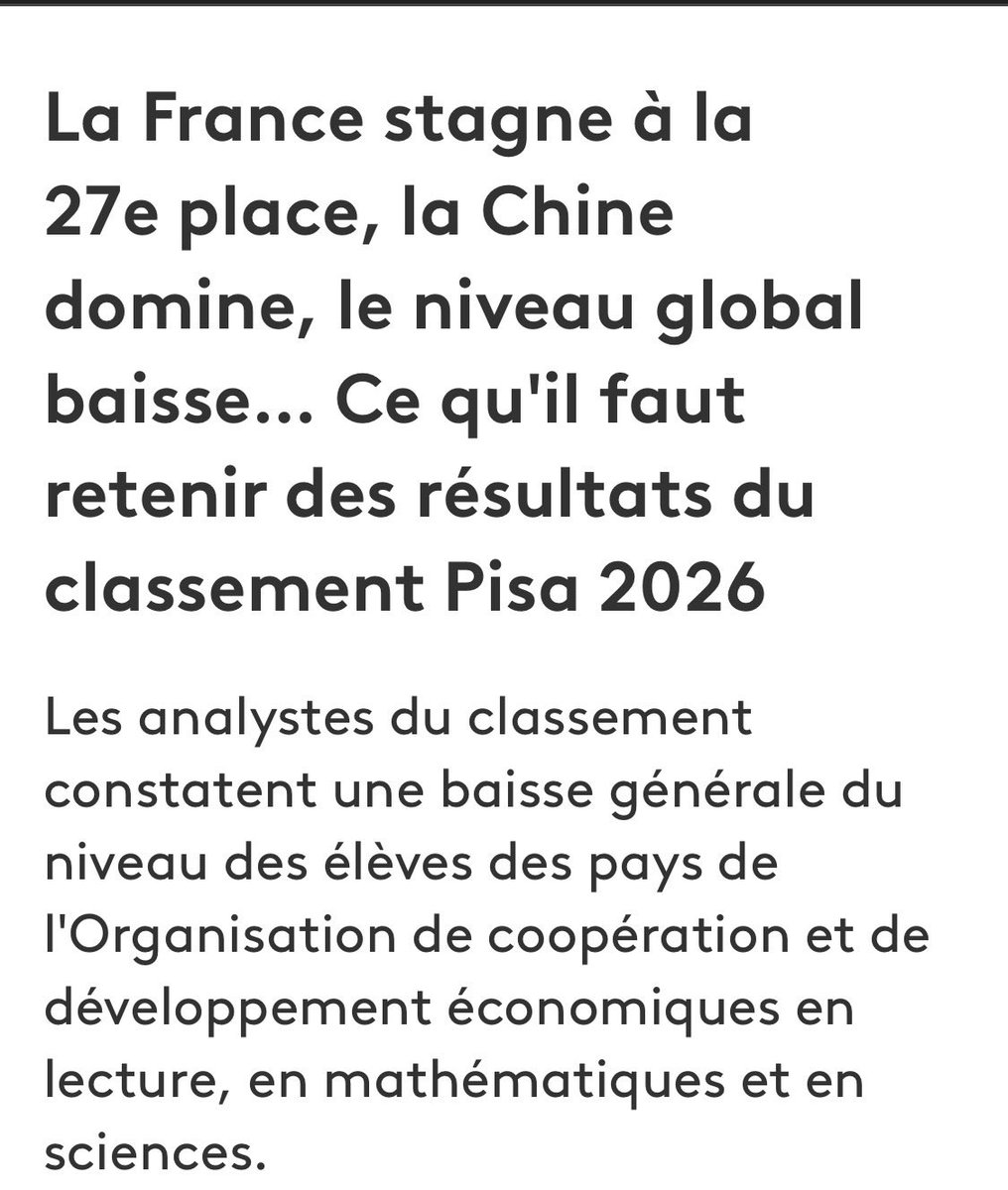 BetterCallMedhi's tweet photo. on m’a  interrogé en DM sur le classement PISA et je ne m’étais pas encore exprimé à ce sujet jusqu’à maintenant car je voulais prendre le temps de la réflexion

pour moi il est évident que cedéclin généralisé des scores à travers les pays de l'OCDE traduit l'échec systémique d'un modèle éducatif devenu totalement autoréférentiel

si vous regardez en détail vous verrez que la chute la + dévastatrice ne touche pas seulement la restitution mécanique du savoir
mais la compétence la + vitale à notre survie intellectuelle: la lecture analytique, l'évaluation critique des sources & l'habileté à croiser les faits

d’ailleurs j’ai l’impression que toute une génération se retrouve désarmée face au flux continu d'informations, incapable de ralentir sa cognition pour extraire le signal pur du bruit ambiant

je crois ENCORE UNE FOIS que cette atrophie du discernement découle directement d'un enseignement déconnecté du réel et je le vois très clairement depuis des années 

quand par ex j'animais des ateliers de robotique dans mon association à l’époque, des gamins en échec scolaire en maths devenaient subitement passionnés en comprenant le lien matériel entre maths & monde physique 

par ex la trigonométrie prenait tout son sens pour orienter un bras articulé, l'algèbre linéaire s'incarnait pour modéliser un déplacement 3D & les probas devenaient vivantes pour stabiliser un drone en vol 

des que l'équation sur le papier produit un effet tangible dans le monde physique, la réticence s'efface au profit de l'intuition et je trouve cette mécanique toujours fanatatstique à observer 

sachez que ns vivons une rupture épistémologique majeure: à l'heure où les algorithmes manipulent le texte et les symboles abstraits à coût nul, persister à former des enfants à la seule manipulation d'équations désincarnées revient à les dresser à devenir juste  de mauvaises intelligences artificielles

ts les profs qui me suivent devraient comprendre que lavaleur cognitive ultime s'est déplacée de l'abstraction papier vers la confrontation à la réalité brute & les systèmes éducatifs qui triomphent sont ceux qui réancrent la pensée dans la matière, là où la nature oppose une résistance physique immédiate qu'aucun artefact discursif ne peut masquer

de même le mythe des prétendues fatalités génétiques ou des budgets inépuisables s'effondre devant la réalité des chiffres car voir des nations autrefois modèles comme la Finlande s'effondrer pendant que la Chine hisse la moyenne de toute une population au niveau des élites globales démontre qu'aucune trajectoire n'est inéluctable

en ce sens le capital financier ne garantit RIEN; seule la culture d'apprentissage & l'exigence d'exécution dictent la courbe de développement d'une civilisation!!

c’est quelque chose que j’observe en  Chine et dont j’ai déjà parlé ici mais en intégrant la programmation, l'ingénierie et le contact direct avec la matière dès le collège, les nations asiatiques transforment la rigueur logique et l'esprit critique en outils de création continue, elles apprennent à leurs enfants à concevoir les modèles et vérifier la donnée plutôt qu'à subir le récit des autre

le fossé cognitivement abyssal qui se creuse entre l'occident & l'asie découle exclusivement de la responsabilité des institutions qui façonnent leur environnement loin de toute différence de potentiel initial chez les élèves

sachez aussi quà l'ère de l’IA générative, où l'information synthétique et la désinformation s'automatisent sans effort, la capacité de suspendre son jugement pour vérifier, croiser et évaluer la validité d'un texte devient le filtre ultime entre souveraineté & servitude intellectuelle

enfin je dirais qu’bandonner la maîtrise du calcul appliqué et du décodage critique revient à signer notre propre déclassement technologique

la souveraineté de demain appartiendra uniquement aux sociétés qui entraînent leurs enfants à filtrer le réel & à bâtir le monde plutôt qu'à consommer passivement le bruit produit par les algos