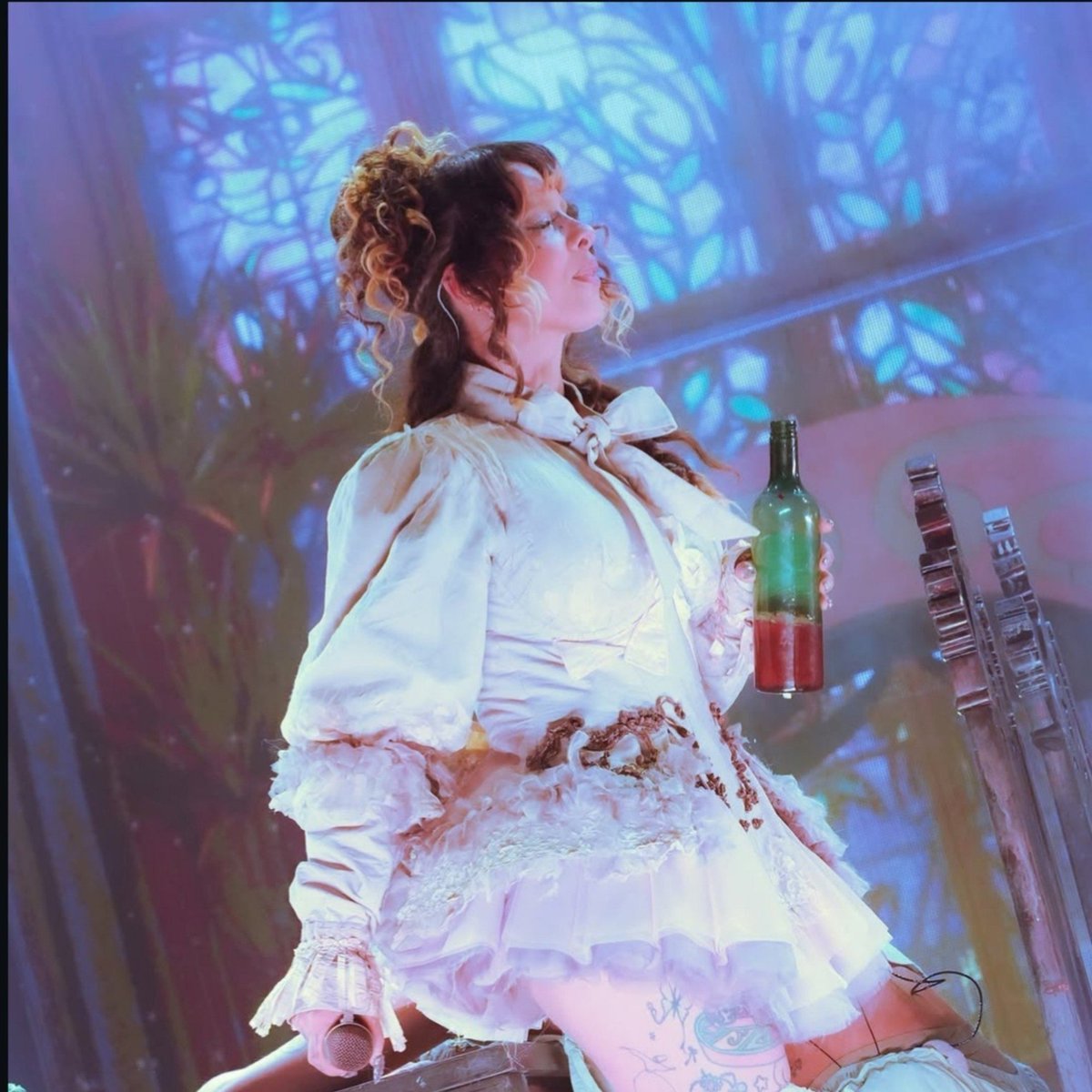 MELANIESBASE's tweet photo. 🚨Melanie Martinez for Manchester:

"This is the last show for HADES Tour this year" https://t.co/XVmXvJaRBk