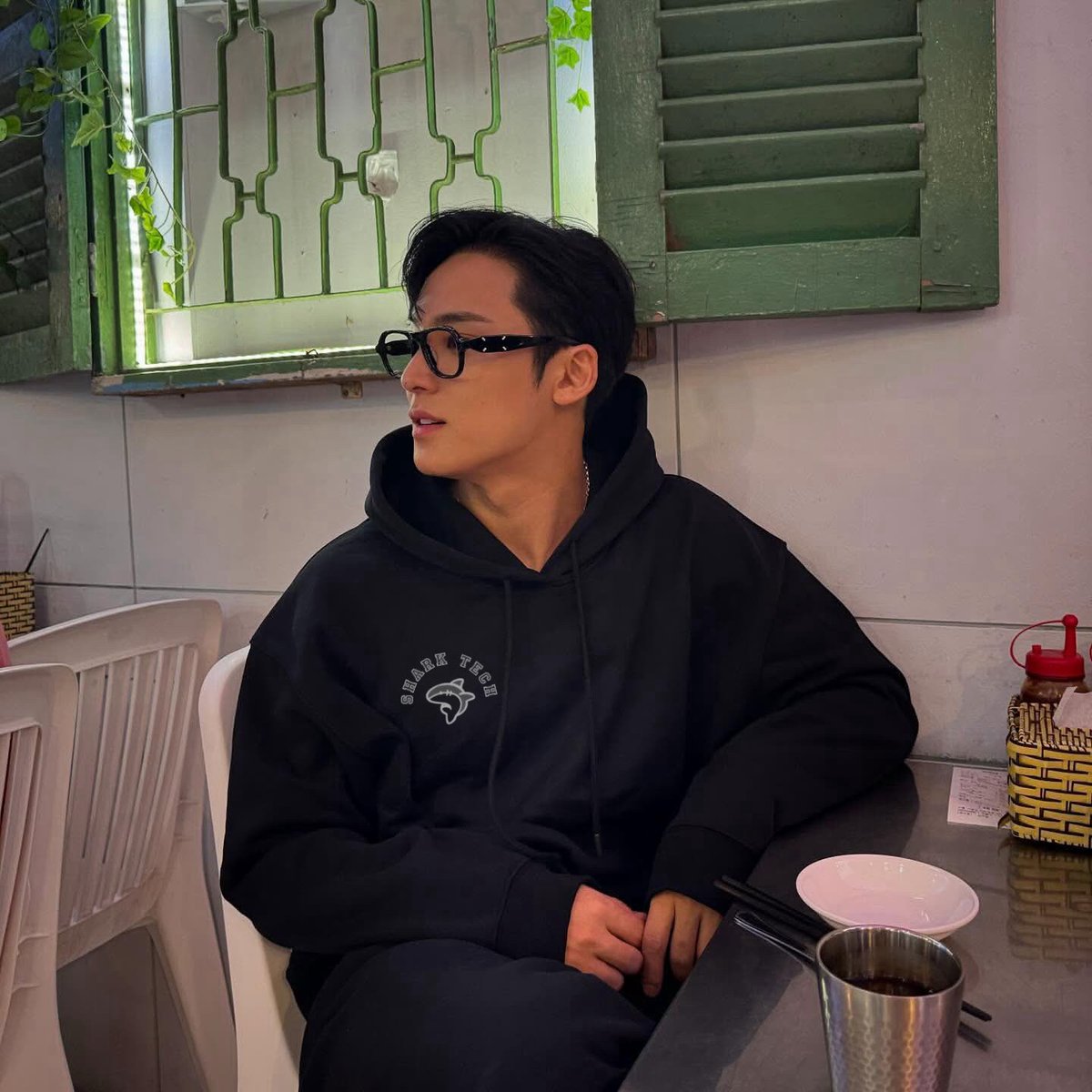 byejude's tweet photo. first of manyyyy bulgogi hot dogs tn 🙂‍↕️ lmk what toppings u like!! #HTVBONFIRE #HTVPIC https://t.co/sJexBvwWBW