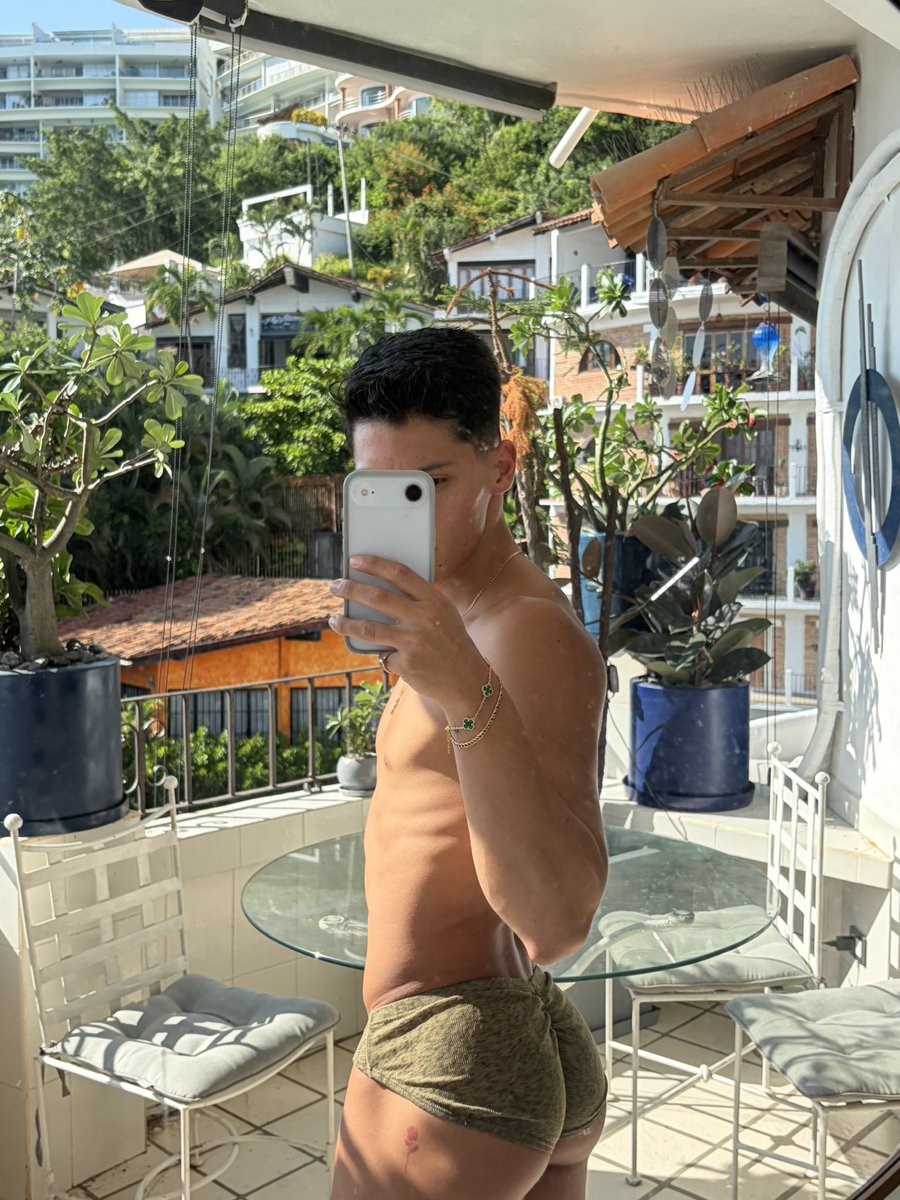 Carlossr2003's tweet photo. te gustó esto… no estás listo para lo demás 🔥 Telegram VIP + fetiches — mensaje para entrar.  
https://t.co/3KUk9QAZYO  
https://t.co/vIKhy46AqL https://t.co/j6wOBgsGW4